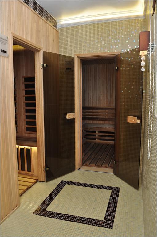Arcanum Hotel Bekescsaba Extérieur photo